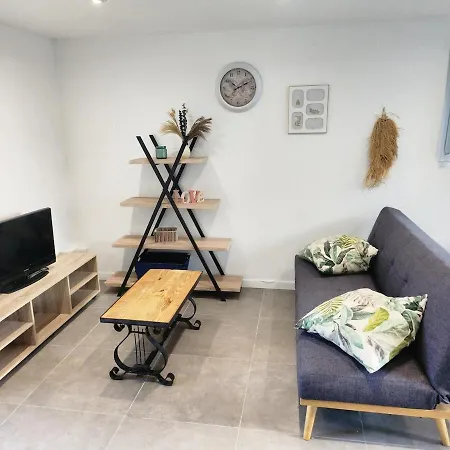 Duplex Near University, Hippodrome, Shopping Center * Pau