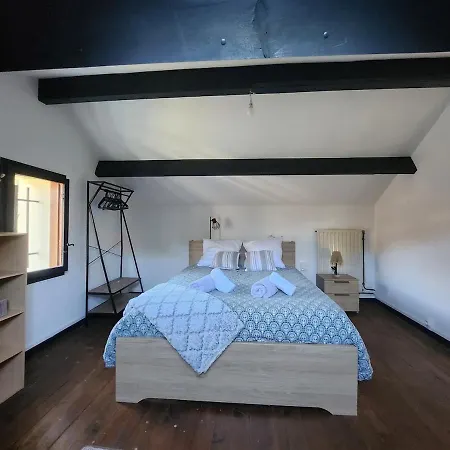 Feriehus Duplex Near University, Hippodrome, Shopping Center Pau