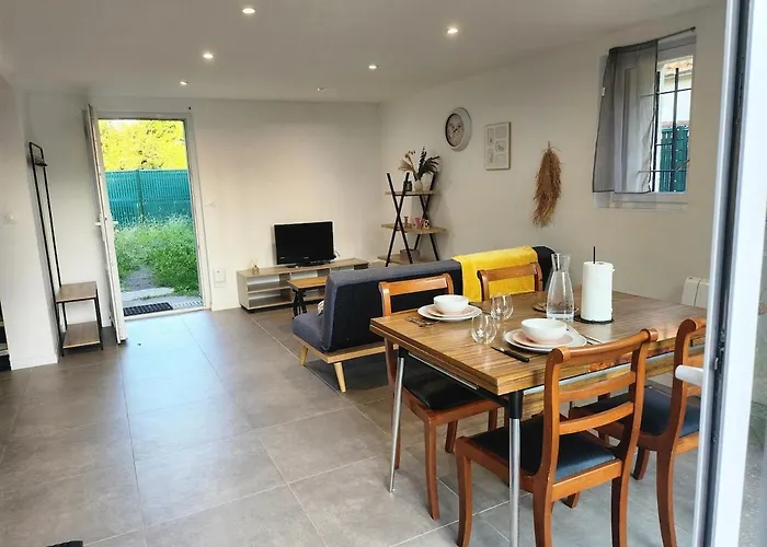 Duplex Near University, Hippodrome, Shopping Center Dom wakacyjny Pau