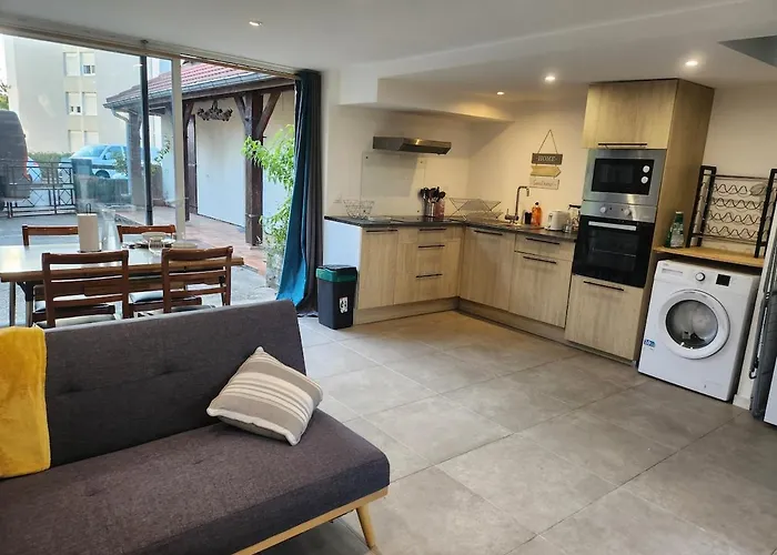 Дом отдыха Duplex Near University, Hippodrome, Shopping Center По