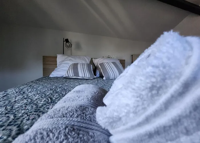 Duplex Near University, Hippodrome, Shopping Center Dom wakacyjny