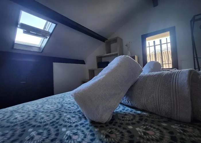 Duplex Near University, Hippodrome, Shopping Center Dom wakacyjny *